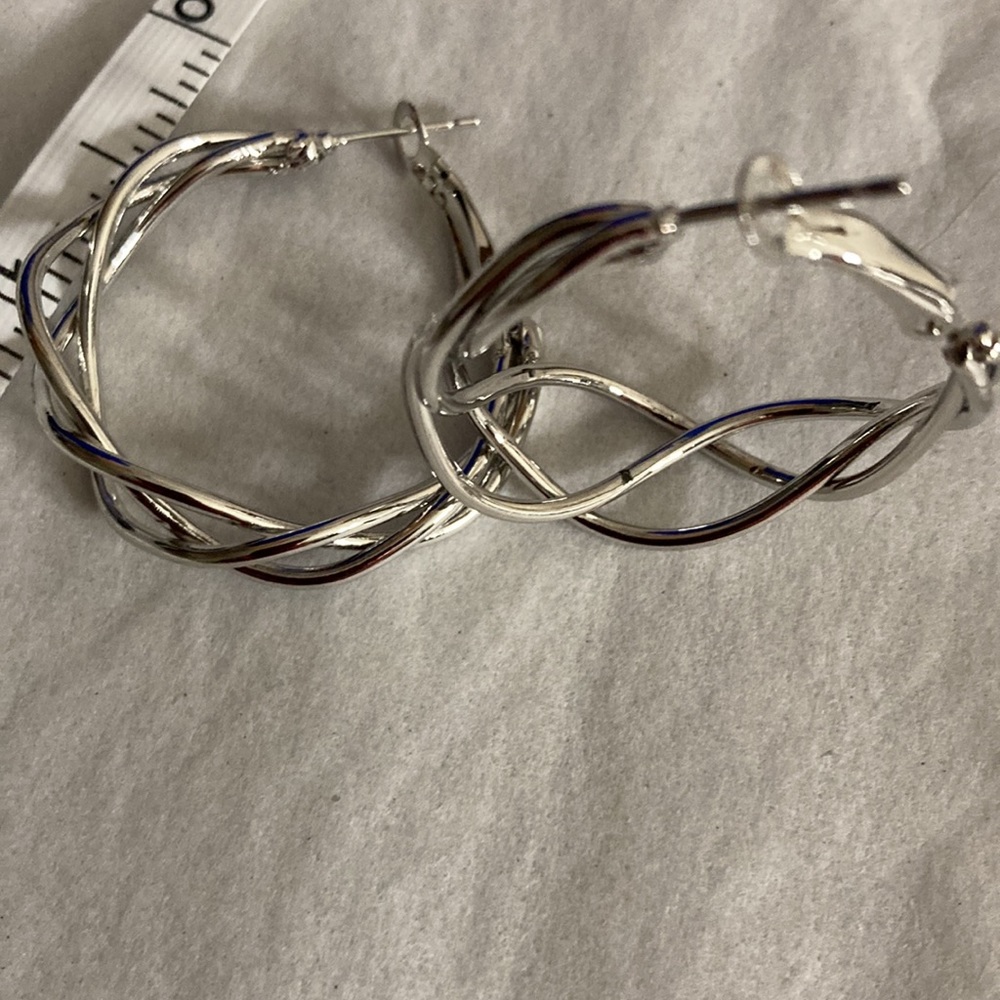 Hoop earrings - Picture 4 of 4